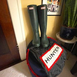 EUC Hunter Women's Original Wellington Tall Rain Boots Green U.S. Size 8